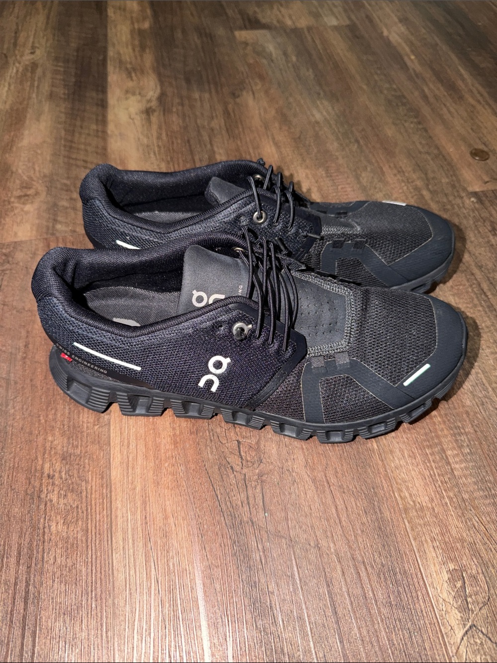 On Cloud 6 Sneakers Black Comfort Light Cushion Walking Womens 8.5 EUC
